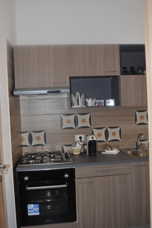Al Civico 1 Apartments Trapani Eksteriør bilde
