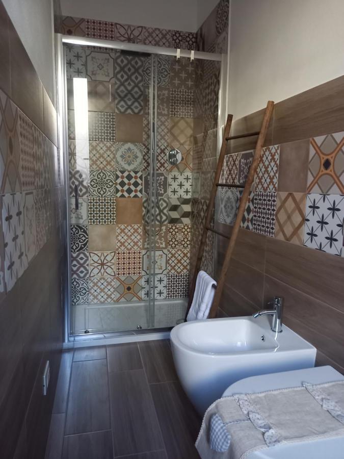 Al Civico 1 Apartments Trapani Eksteriør bilde